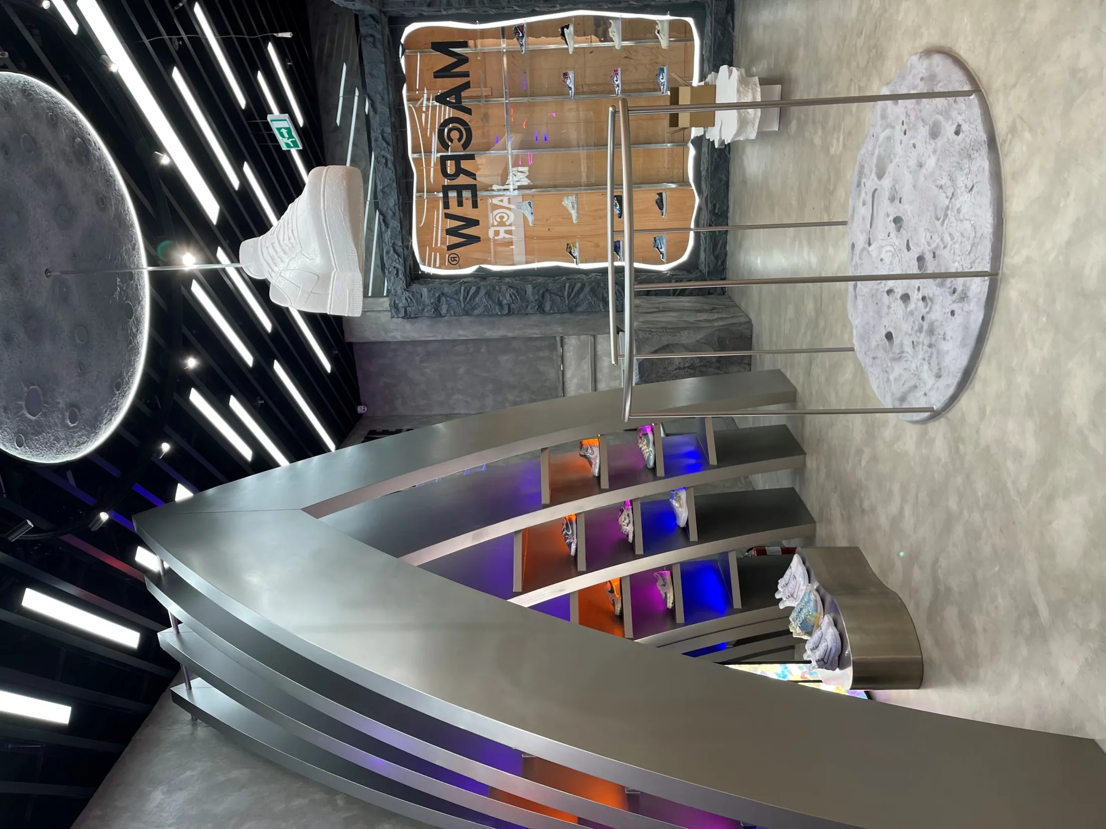 Maccrew · Grand Lisboa — interior view 4