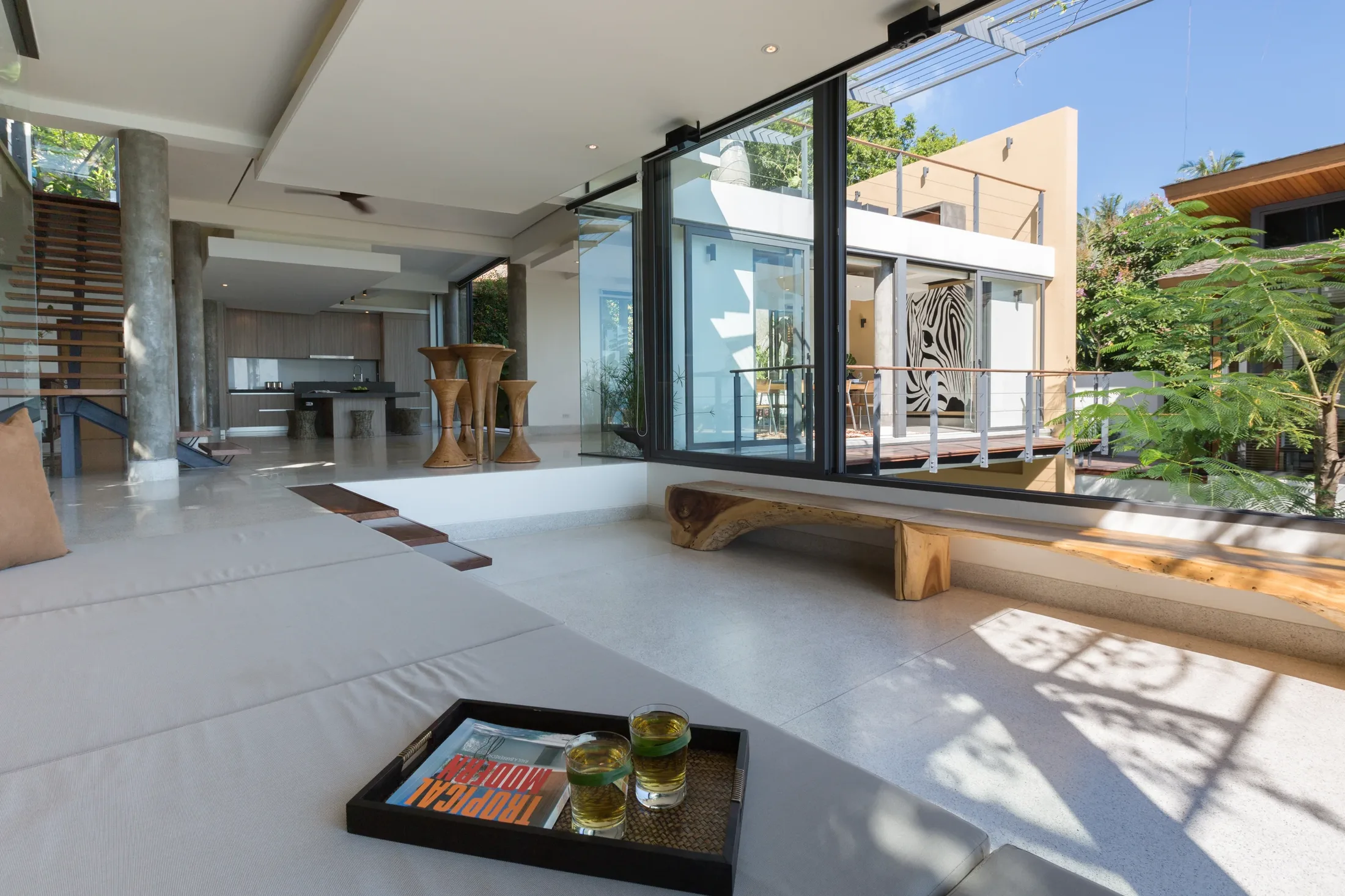 Nalyna — interior view 2